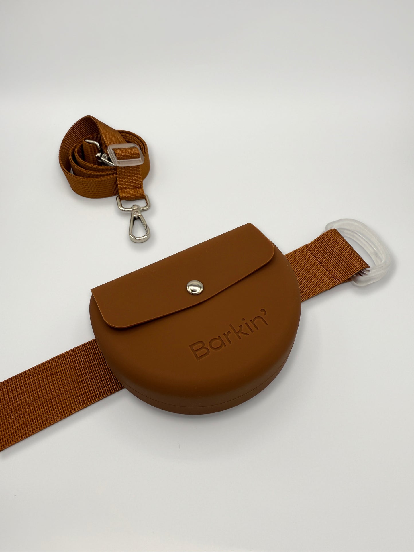 The Barkin’ Treat Pouch - Chocolate