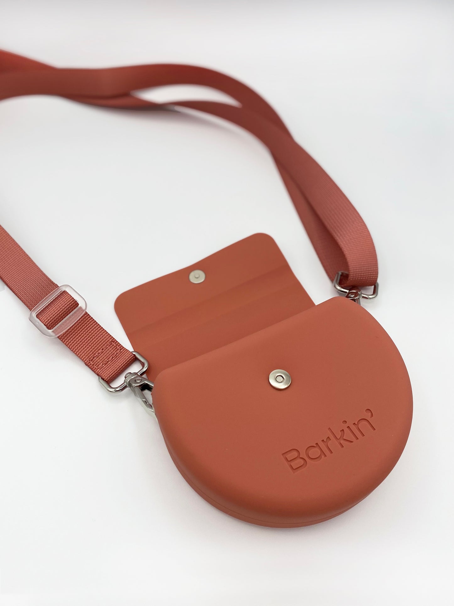 The Barkin’ Treat Pouch - Terracotta
