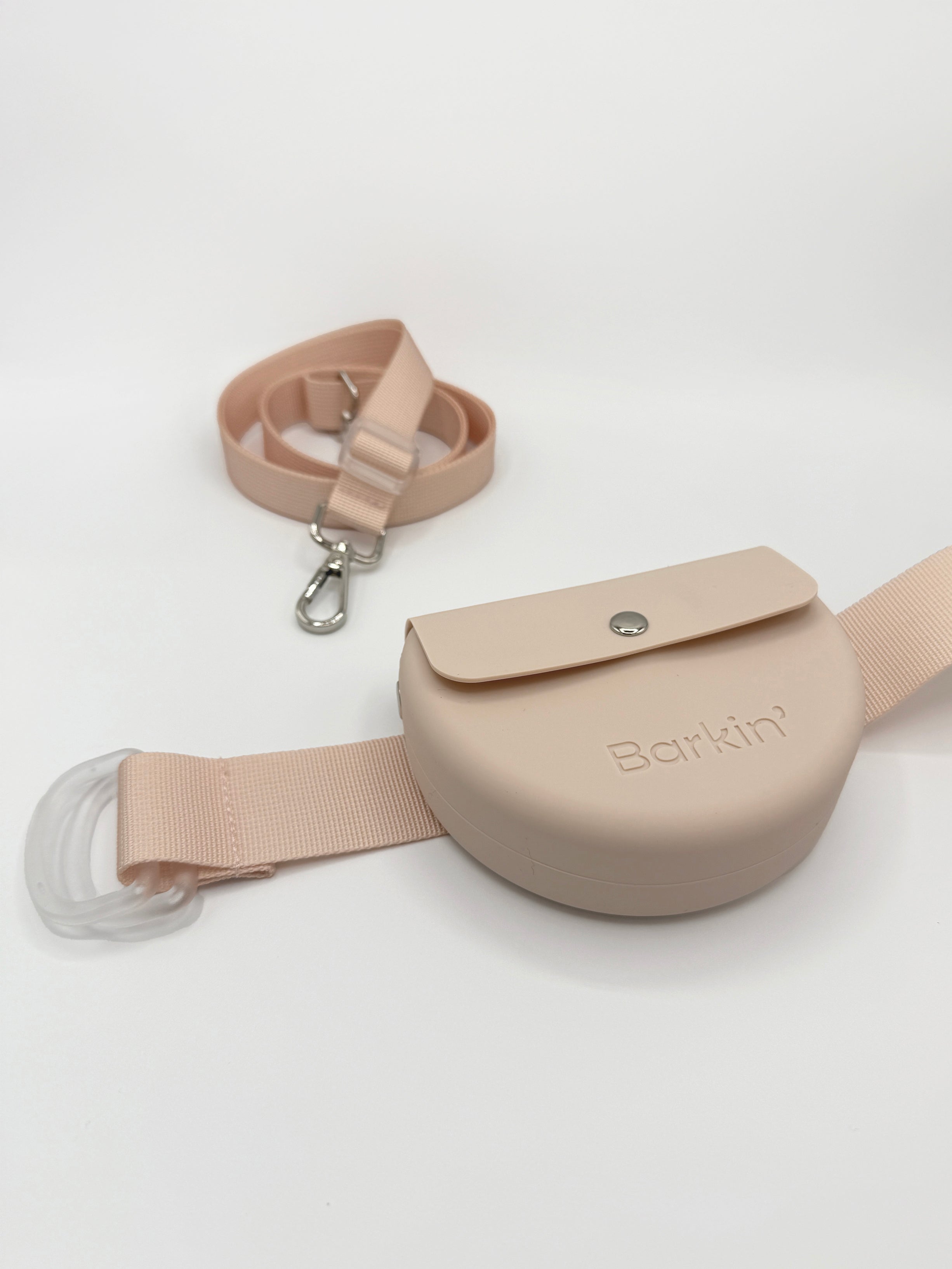 The Barkin’ Treat Pouch - Cream