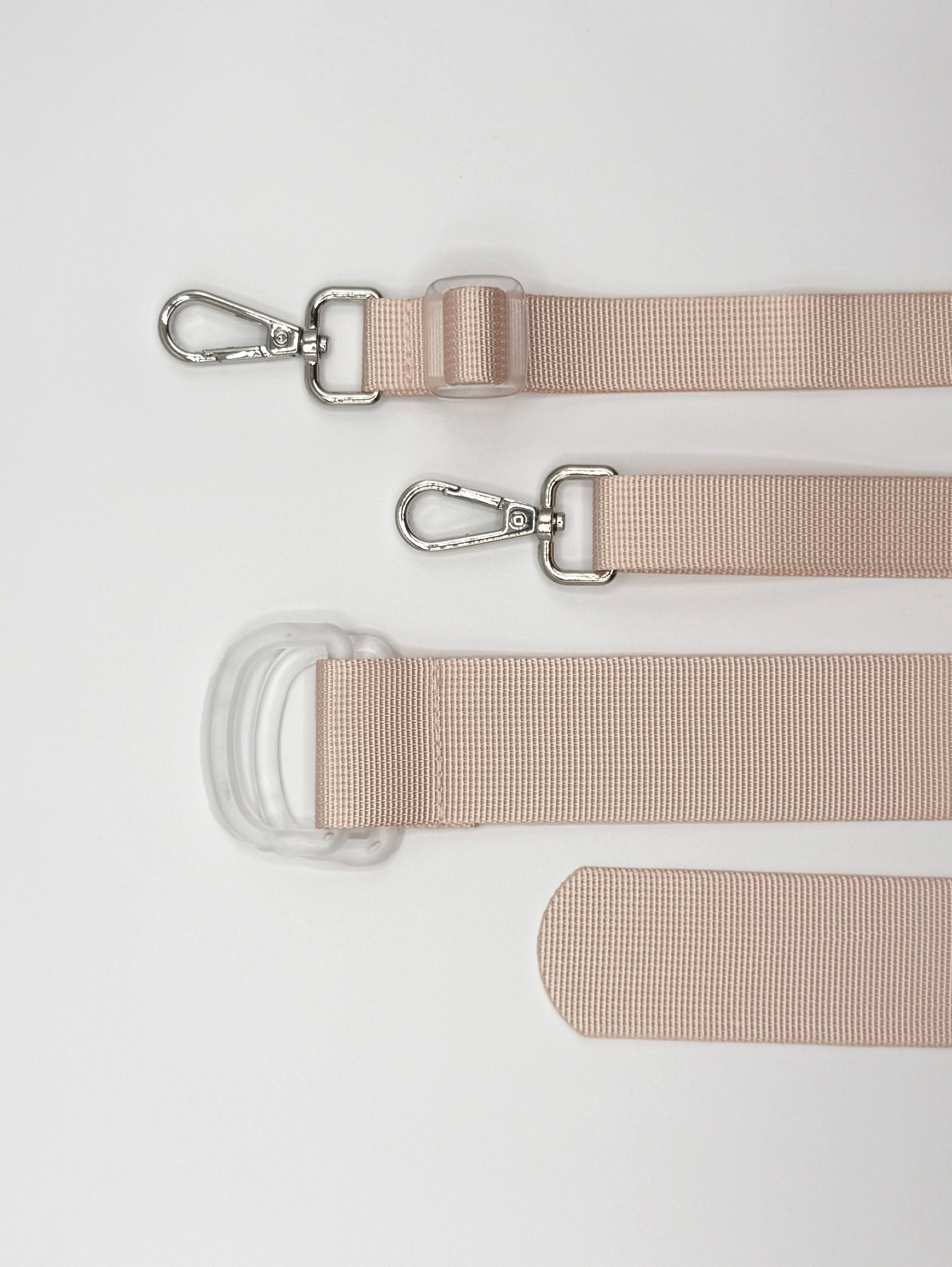 The Barkin’ Treat Pouch - Cream